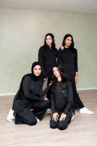 ST_Black_Group2